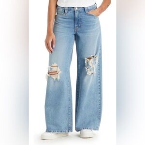 Levi’s ‘94 Baggy Wide Leg Women's Light Blue Distressed Jeans 27